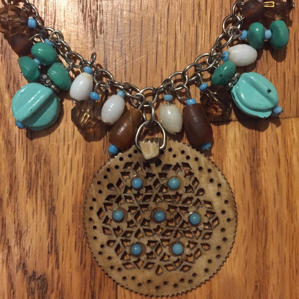 5/$25 Southwest boho wood and turquoise necklace